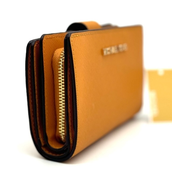 Michael Kors Medium Bifold Zip Chain Wallet Cider - Picture 4 of 9